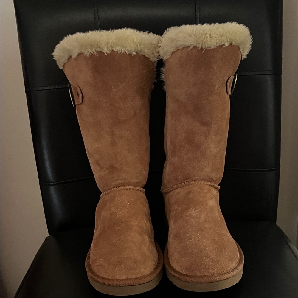 Style & Co. Tan Calf Boots with Cream Fur Trim
